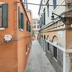 Ca' Della Torre, A 5 Min Da Rialto Nyaraló *