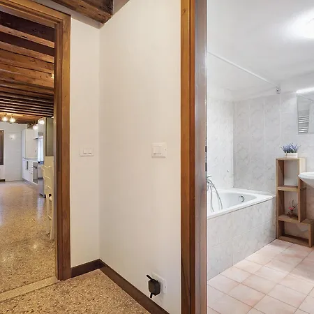 Ca' Della Torre, A 5 Min Da Rialto Ferienhaus *